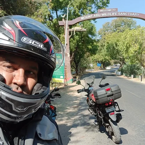MotoBiker Crossing State Borders (2)